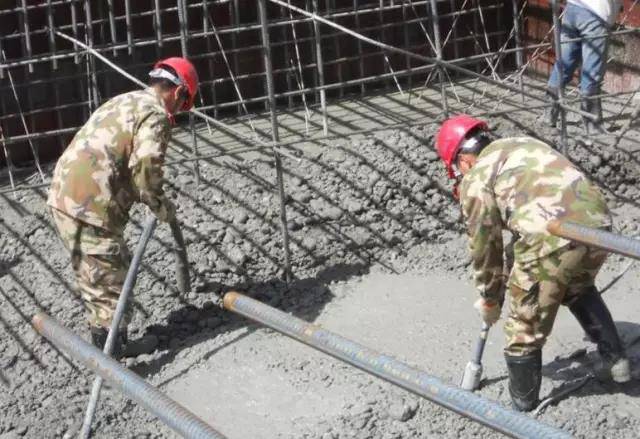 干貨！資深工程師揭秘 混凝土防撞設施的施工要點與創新應用